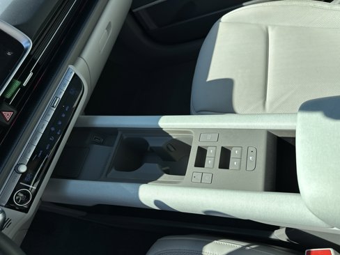 Used 2023 Hyundai Ioniq 6 SEL image 29