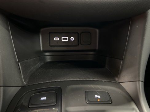 Used 2024 Chevrolet Equinox RS w/ LPO, Floor Liner Package image 19