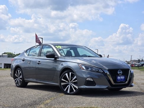Used 2019 Nissan Altima 2.5 SR image 2