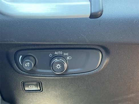 Certified 2018 GMC Terrain SLE w/ Driver Convenience Package image 25