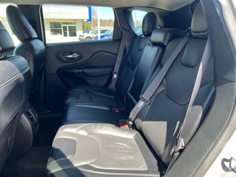 Used 2023 Jeep Cherokee Altitude Lux image 20