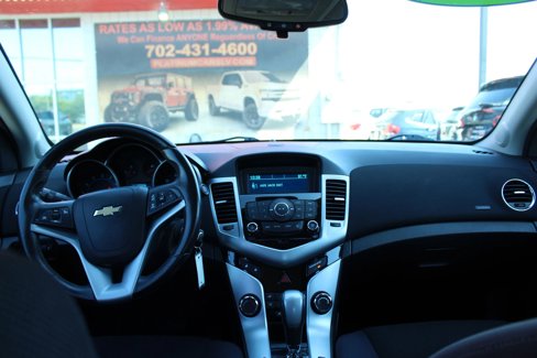 Used 2014 Chevrolet Cruze LT image 18