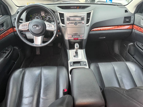 Used 2010 Subaru Outback 2.5i Limited image 15