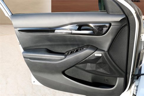 Used 2021 Kia Seltos SX w/ SX Sunroof Package image 12