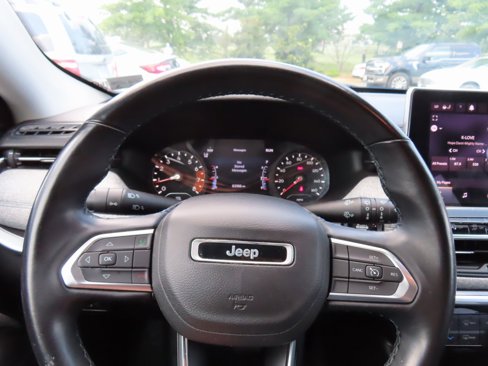 Used 2022 Jeep Compass Latitude w/ Convenience Group image 17