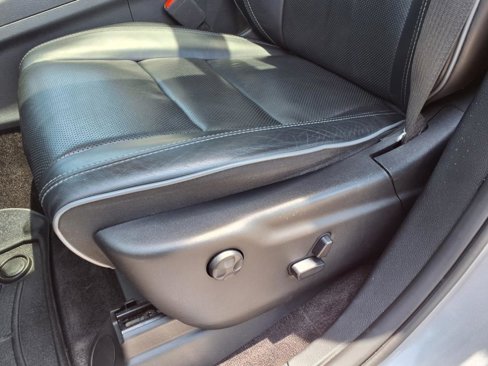 Used 2019 Jeep Grand Cherokee Overland image 36