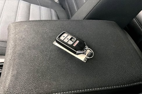Used 2022 Honda CR-V Special Edition image 10