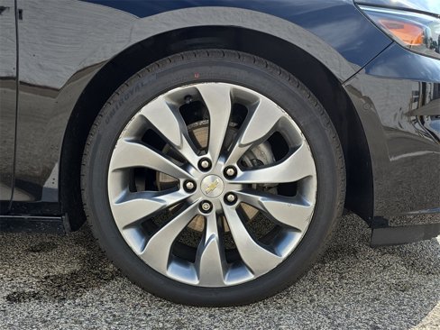 Certified 2017 Chevrolet Malibu Premier w/ Premier Sun and Wheel Package image 34