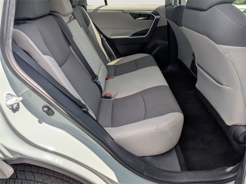 Used 2021 Toyota RAV4 XLE image 26