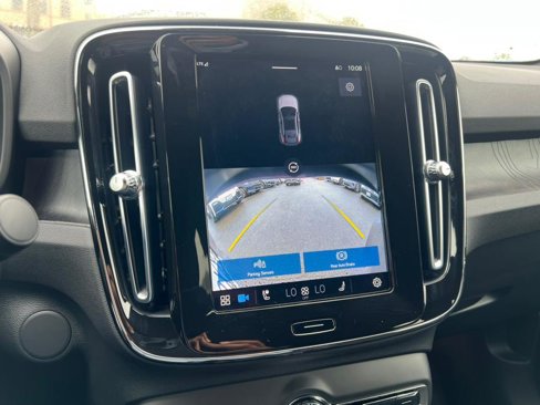 Used 2023 Volvo C40 P8 Recharge Ultimate image 25