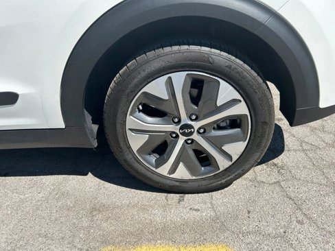 Used 2022 Kia Niro EX w/ Cold Weather Package image 31