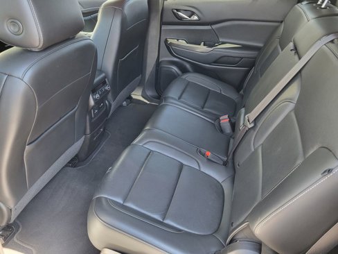 Used 2023 GMC Acadia SLT image 18