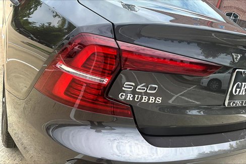 Certified 2025 Volvo S60 B5 Core image 39