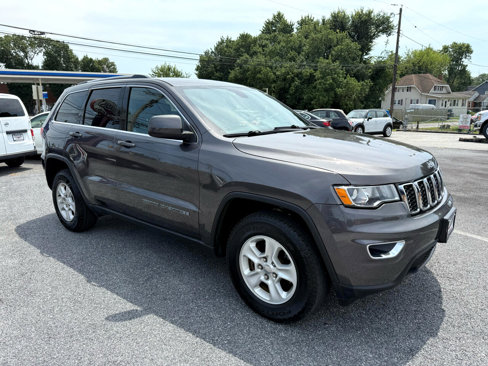 Used 2017 Jeep Grand Cherokee Laredo w/ Quick Order Package 23E image 10