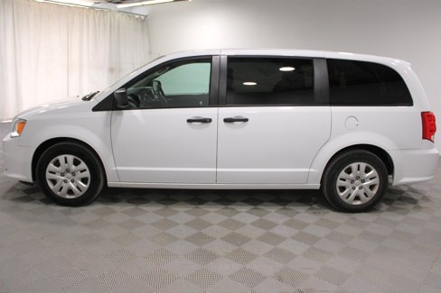 Used 2019 Dodge Grand Caravan SE w/ UConnect Hands-Free Group image 29