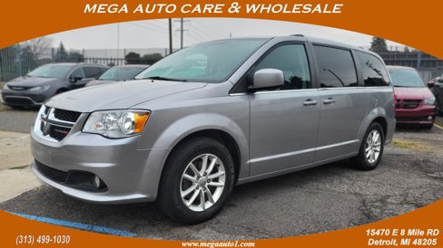 Used 2018 Dodge Grand Caravan SXT image 1