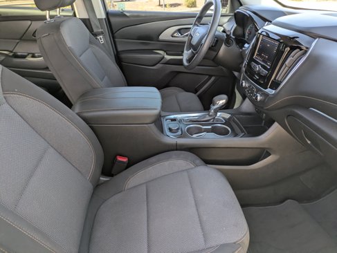 Used 2021 Chevrolet Traverse LS image 12