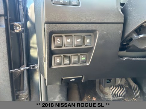 Used 2018 Nissan Rogue SL w/ Premium Package image 21