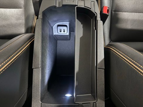 Used 2023 GMC Terrain AT4 image 25