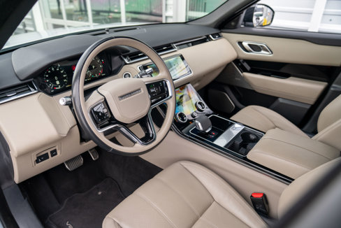 Used 2021 Land Rover Range Rover Velar R-Dynamic S image 9