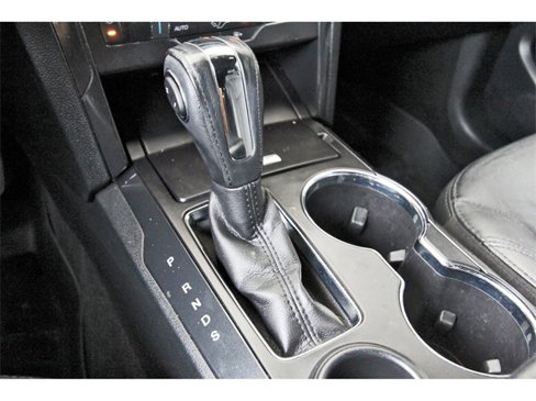 Used 2018 Ford Explorer XLT w/ Equipment Group 202A image 28