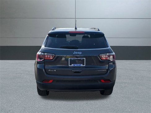 Used 2024 Jeep Compass Limited image 5