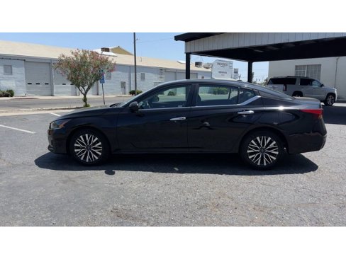 Used 2024 Nissan Altima 2.5 SV image 8