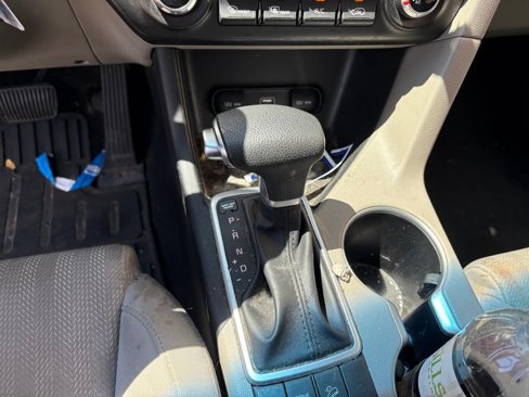 Used 2022 Kia Sportage LX image 18
