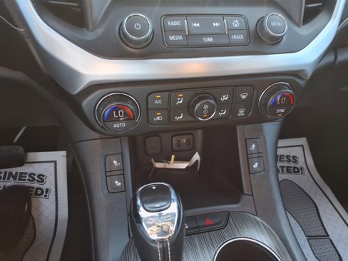 Used 2019 GMC Acadia SLT image 15