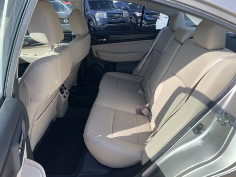 Used 2017 Subaru Legacy 2.5i Limited image 14