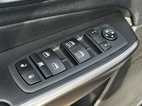 Used 2021 Jeep Cherokee Limited w/ Elite Package image 21