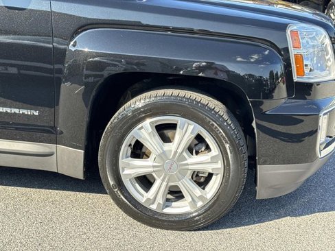 Used 2017 GMC Terrain SLT w/ Driver Alert Package I image 9