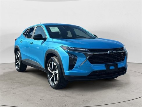 Certified 2025 Chevrolet Trax RS image 1