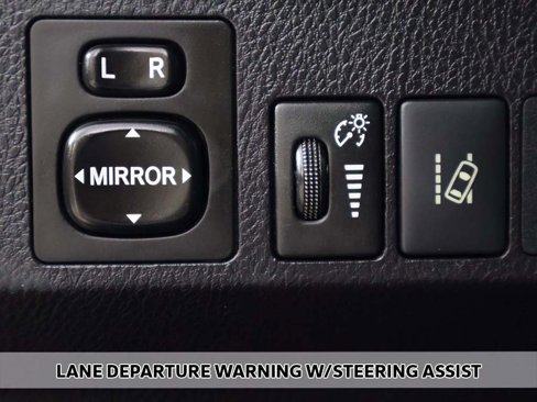 Used 2017 Toyota RAV4 LE image 4