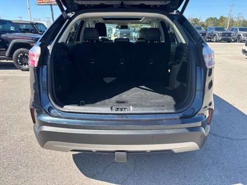 Used 2022 Ford Edge SEL w/ Convenience Package image 4