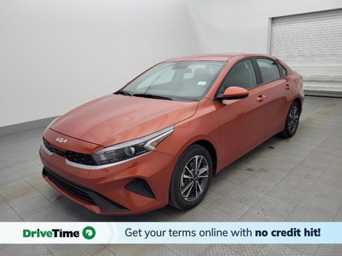 Used 2023 Kia Forte LXS image 1