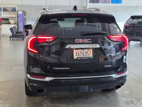 Used 2018 GMC Terrain Denali w/ Advanced Safety Package image 3