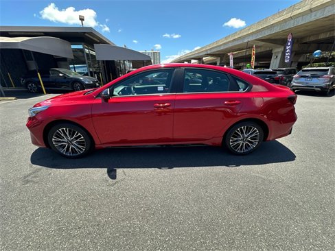 Used 2024 Kia Forte GT-Line image 3