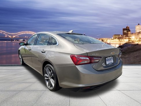 Used 2024 Chevrolet Malibu LT image 2