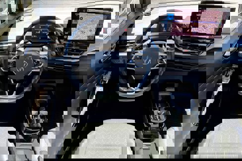 Certified 2022 Volkswagen ID.4 Pro S image 4