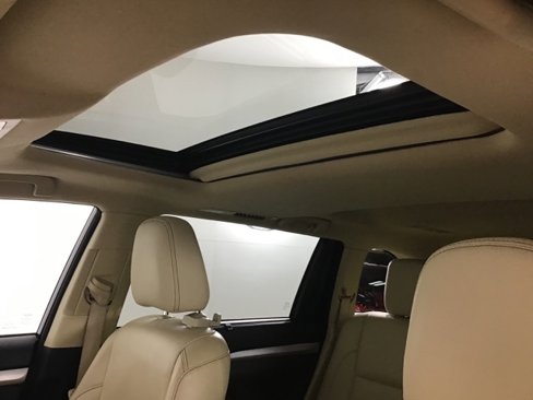 Used 2016 Toyota Highlander XLE image 15