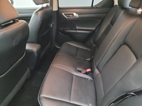 Used 2016 Lexus CT 200h image 18