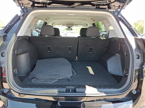 Certified 2022 GMC Terrain SLE image 27