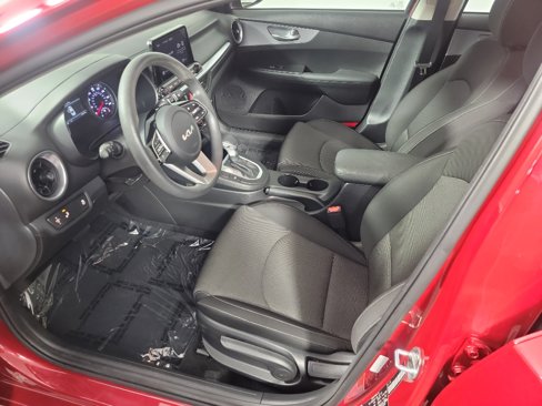 Certified 2023 Kia Forte LXS w/ LXS Technology Package image 18