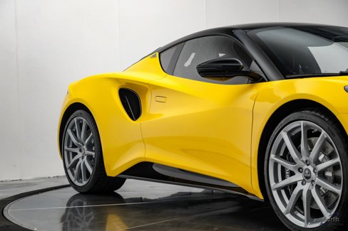 New 2025 Lotus Emira image 28