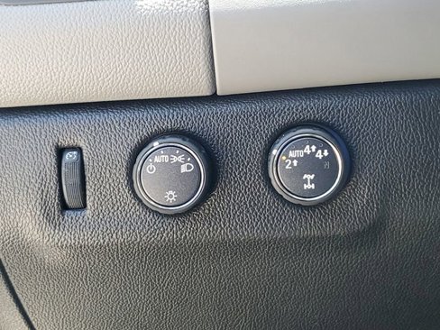 Used 2018 Chevrolet Colorado LT image 22