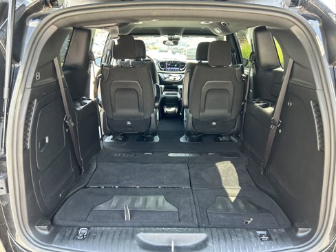 Used 2021 Chrysler Pacifica Touring w/ S Appearance Package image 18