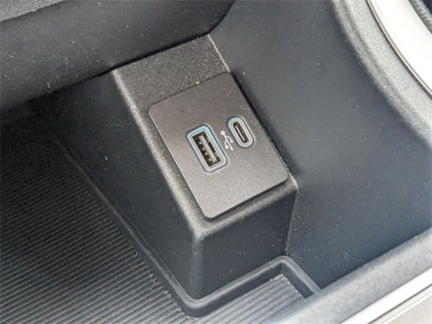 Used 2024 Ford Edge SEL image 28
