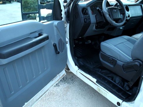 Used 2011 Ford F350 XL image 14