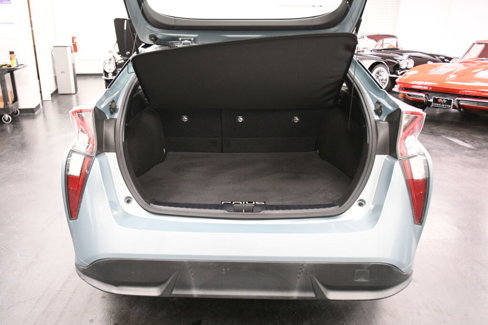 Used 2016 Toyota Prius Three Touring image 21